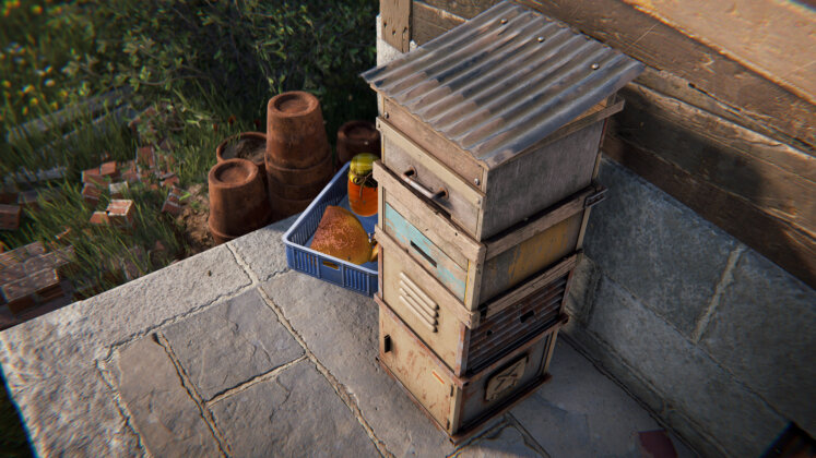 Rust - Bee Hive